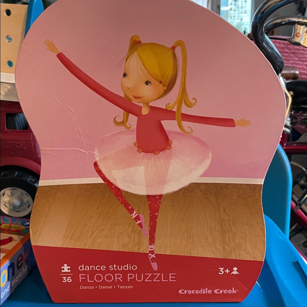 Crocodile Creek Pink Dance Studio Floor Puzzle